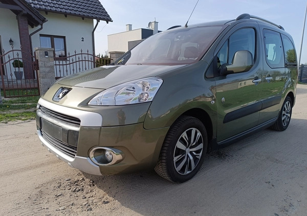 Peugeot Partner cena 28900 przebieg: 161532, rok produkcji 2012 z Kartuzy małe 781